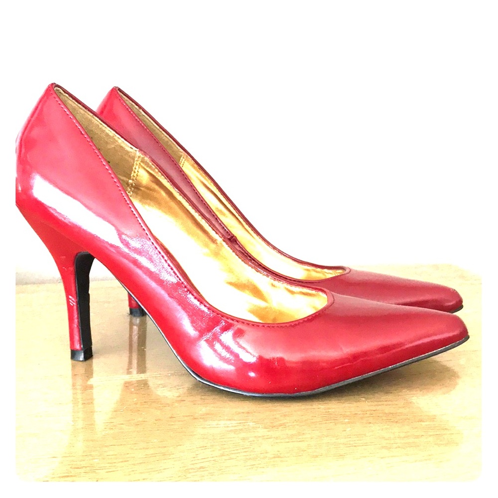Va va va voom, RED HEELS